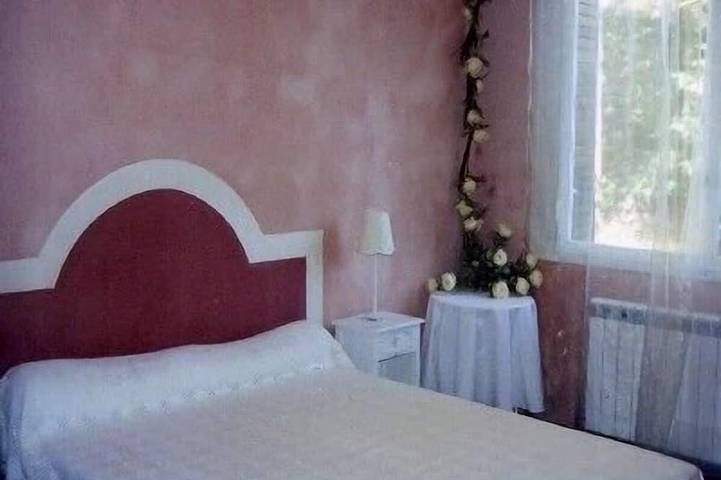 Very comfortable vacation home in a 3000 m2 park <br>Vallon Pont D'Arc in Vallon-Pont-d'Arc, Gorges de l’Ardèche