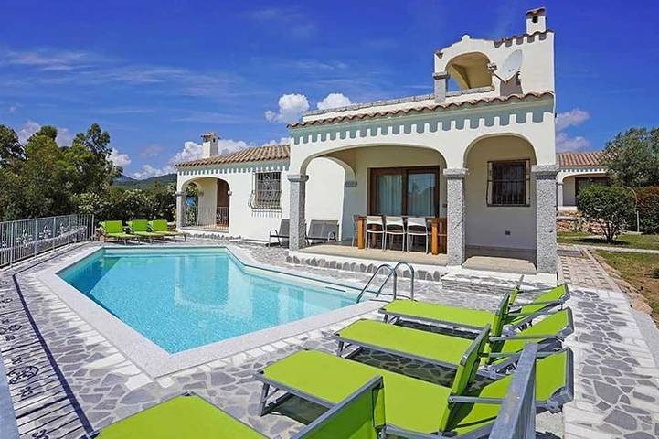 Holiday home for 12 people, with pool, with pets - 1