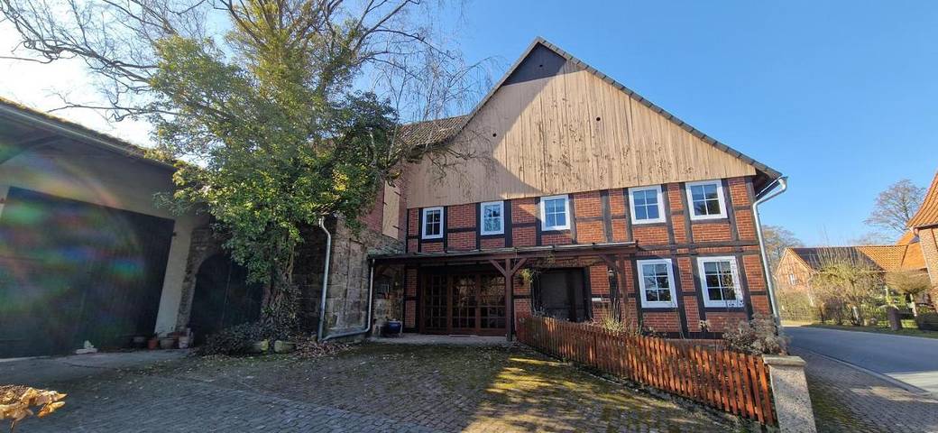 Ferienwohnung für 4 Personen, mit Balkon und Terrasse sowie Garten
