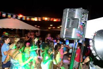 Camping für 4 Personen in Les Vans, Zentralmassiv, Bild 2