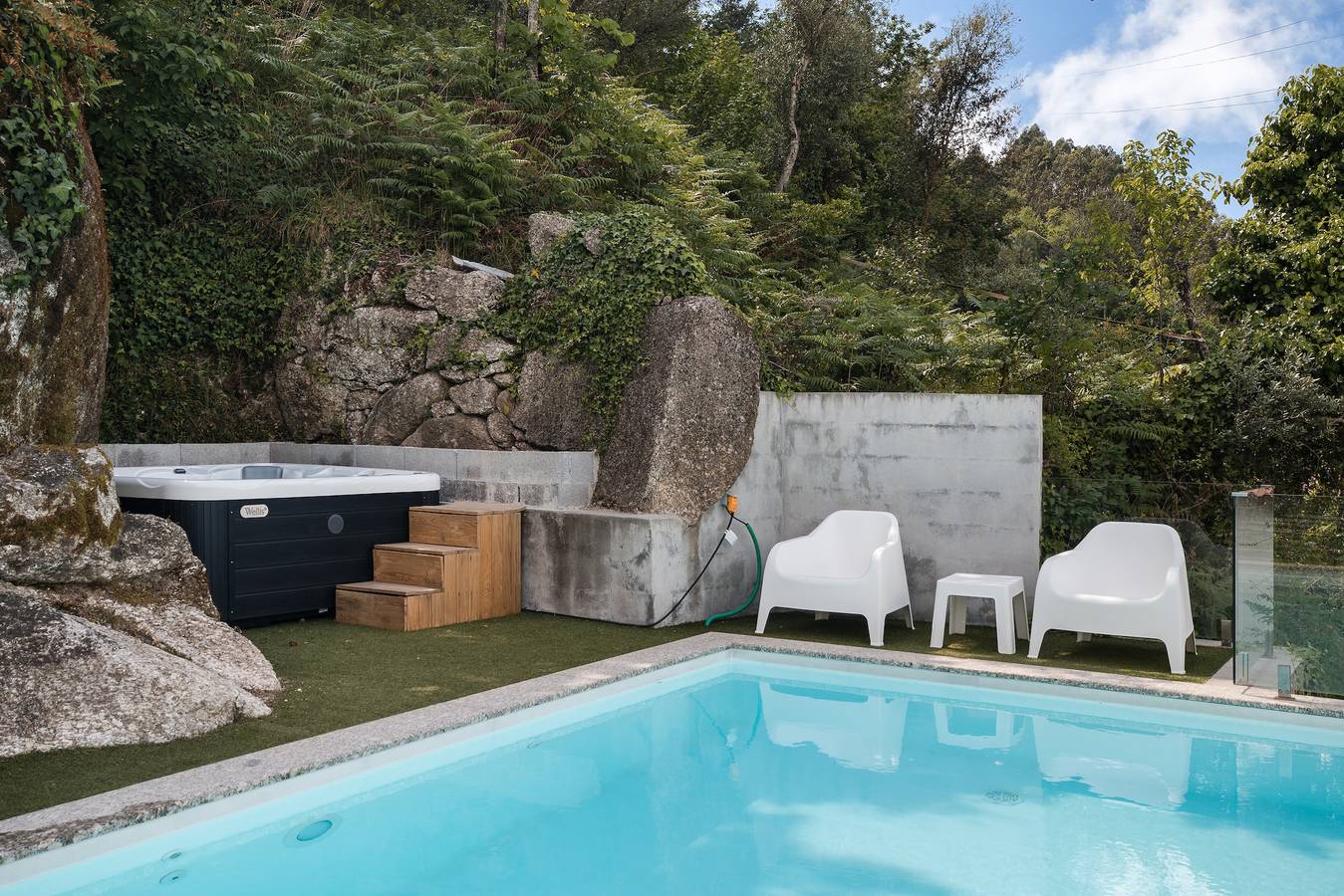 Apartamento 'Casa Pinhão De Sousa' con jacuzzi y piscina in Parada do Bouro, Distrito de Braga