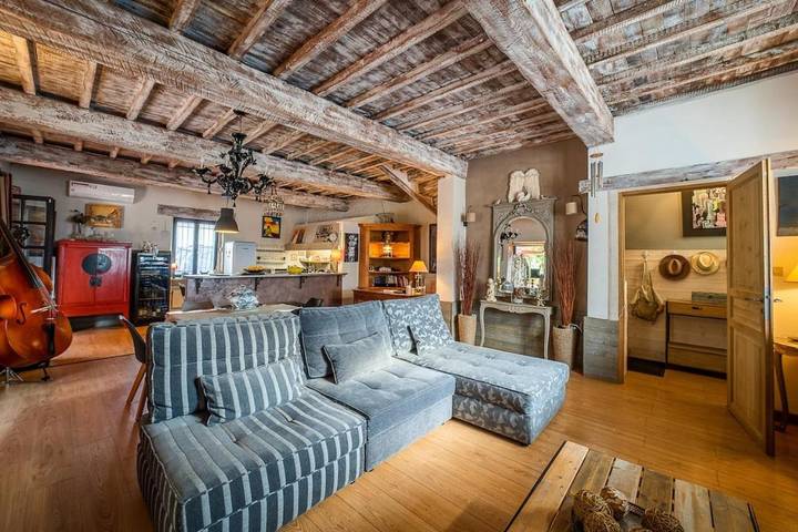 Location de vacances pour 6 personnes, avec jardin ainsi que terrasse et jacuzzi à Saleilles