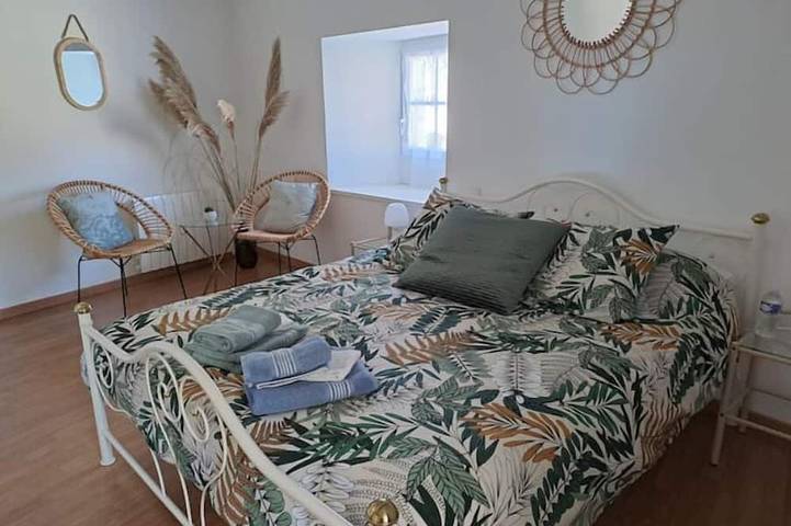 Gîte pour 4 personnes, avec jardin, animaux acceptés à Port-d'Envaux - 3