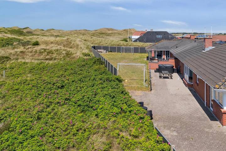 Großes Ferienhaus direkt an der Nordsee in Hvide Sande in Hvide Sande, Holmsland Klit