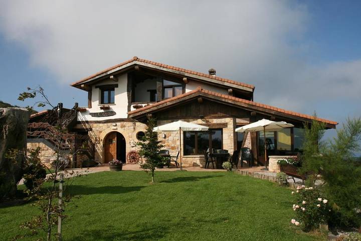 Casa rural para 6 personas, con Terraza además de Jardín y Vistas en el País Vasco - 4
