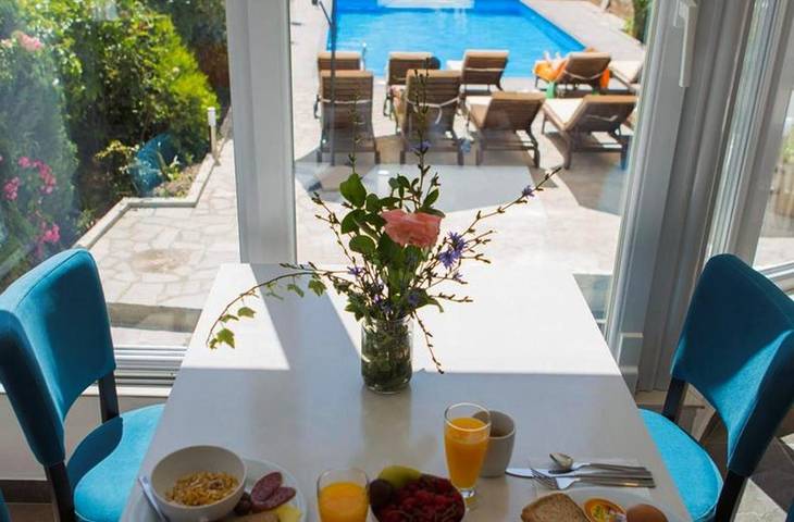 Hôtel pour 4 personnes, avec Terrasse et Jardin dans Ohrid