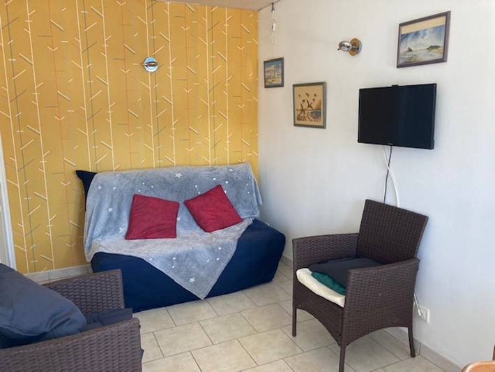 Gîte pour 4 personnes, avec terrasse et piscine à Montmartin-sur-Mer - 2