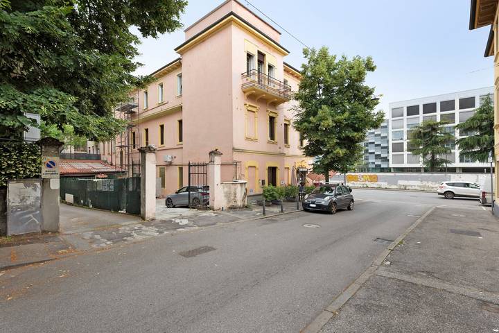 Apartamento entero, Habitación 'Camera 48' con Wi-Fi y aire acondicionado in Verona, Provincia de Verona