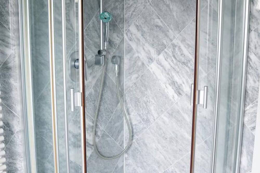 Ganze Wohnung, Modernisierte Ferienwohnung mit Balkon in Schuby, Schleswig & Umgebung