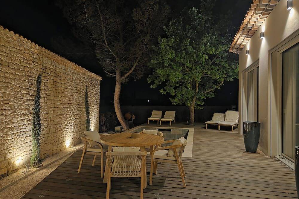Villa Aurène – Elegant Luxury Retreat with private Pool & Spa Access in Provencr in Saint-Cannat, Aix-en-Provence und Umgebung