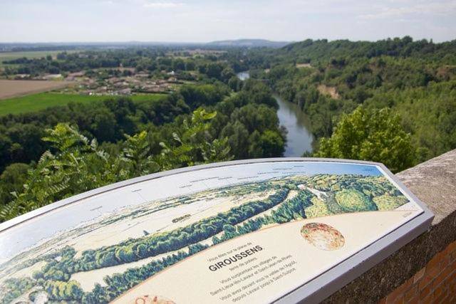 Location de vacances pour 8 personnes, avec jardin et vue à Lavaur - 2