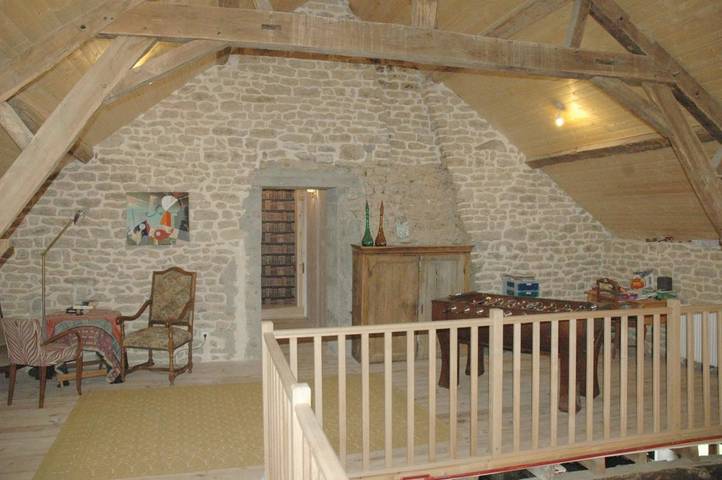 Chambre d’hôte pour 3 personnes, avec jardin à Tintury