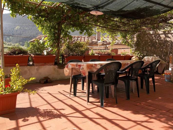 Appartamento per 10 persone, con terrazza a Calci