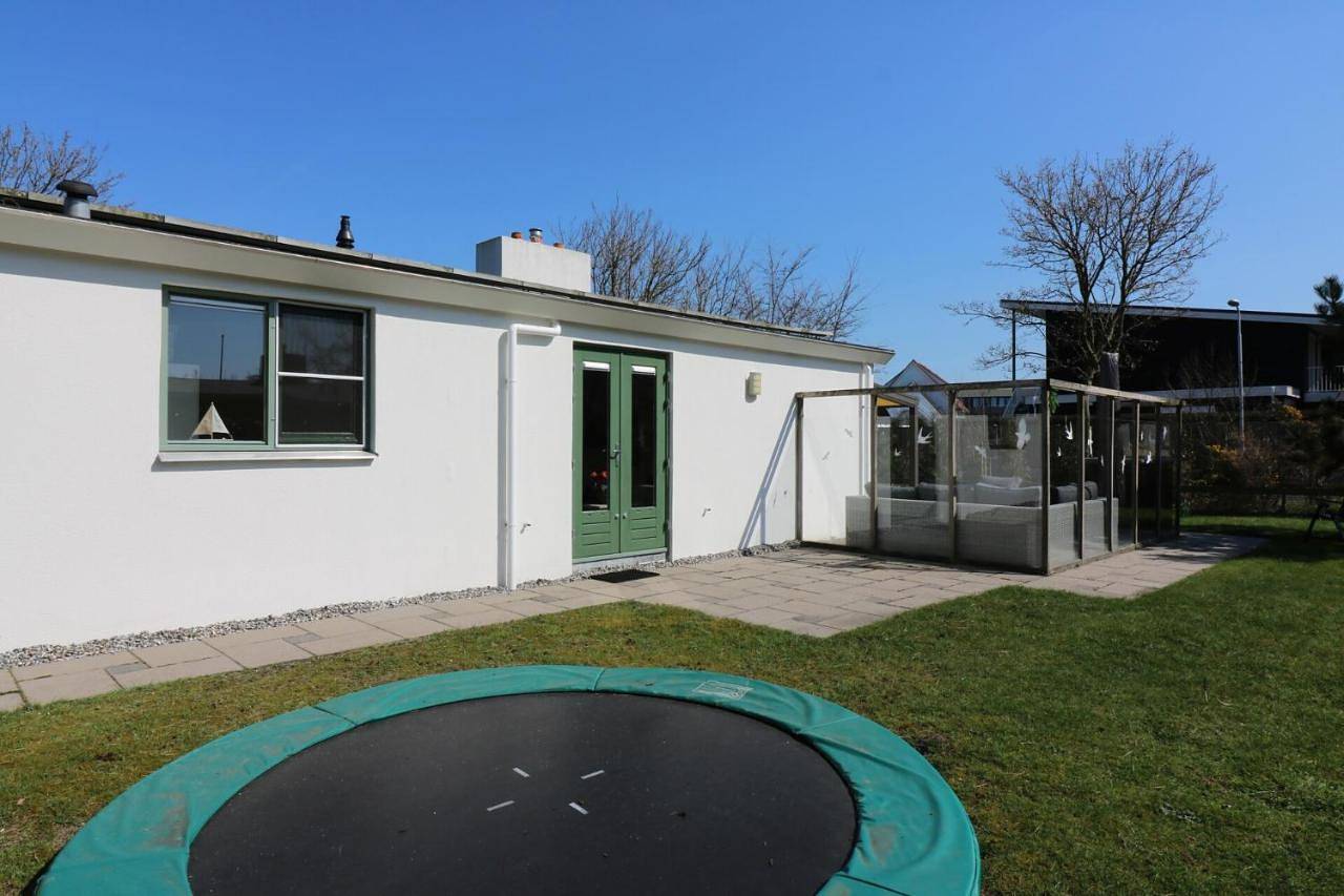 Three-Bedroom Home in Nes, Nederlandse waddeneilanden