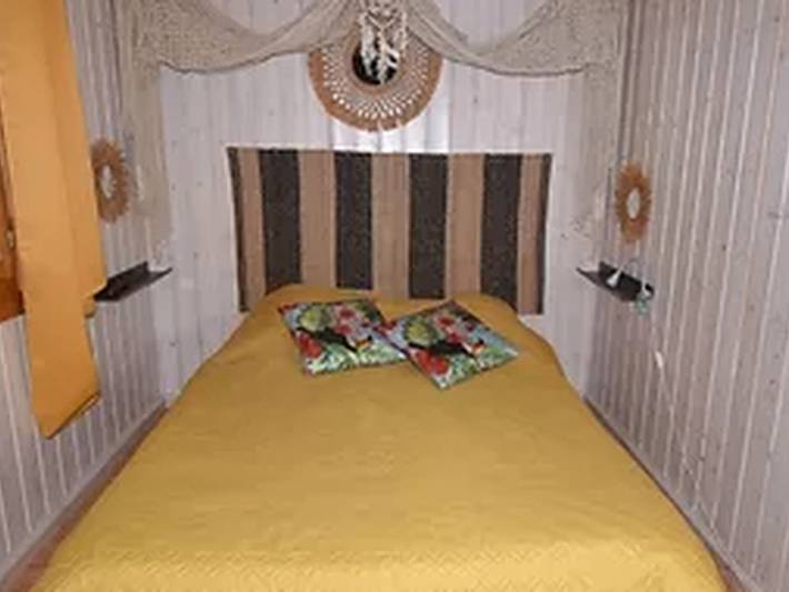 Gîte pour 2 personnes, avec Piscine à Noves - 3