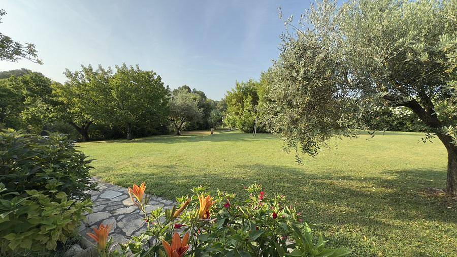 Le Cerisier in Villecroze, Draguignan Region