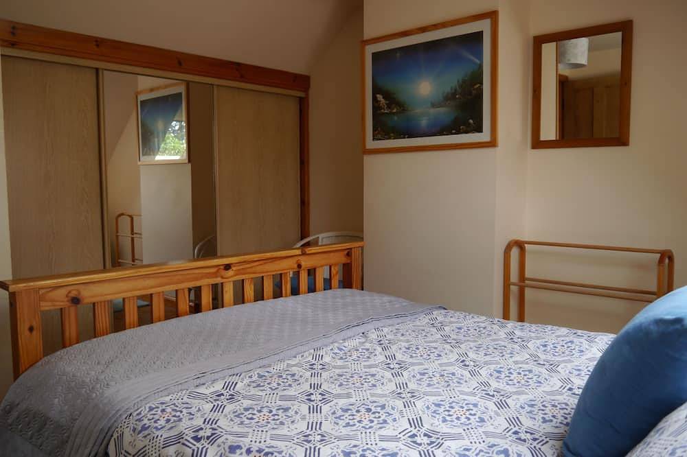 Belmont Cottage -  a cottage that sleeps 3 guests  in 2 bedrooms in Dumfries, Dumfries and Galloway