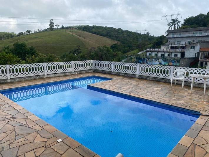 Casas e apartamentos de temporada para 15 pessoas, com piscina em Terra preta