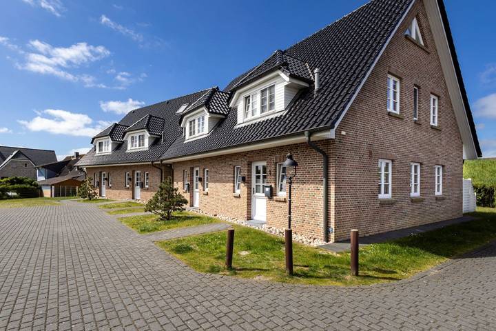 Gemütliche Doppelhaushälfte in bester Strandlage direkt am Deich in St. Peter-Ording, Eiderstedt