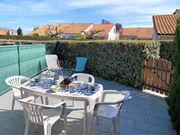 Gîte pour 3 personnes, avec piscine dans La Palmyre