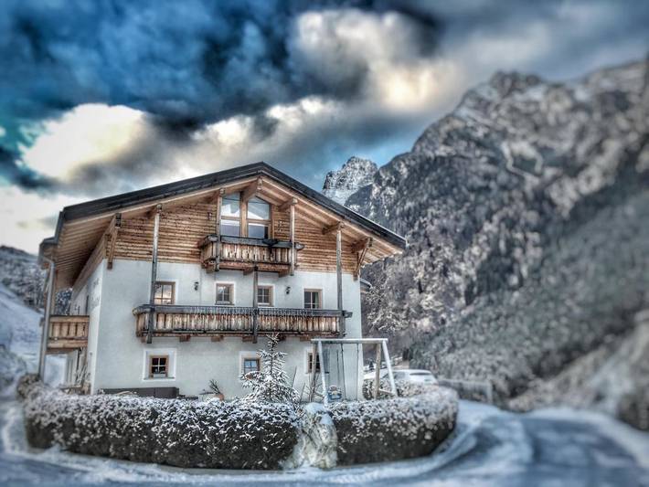Ferienwohnung für 5 Personen, mit Garten und Ausblick in Brenner - 2