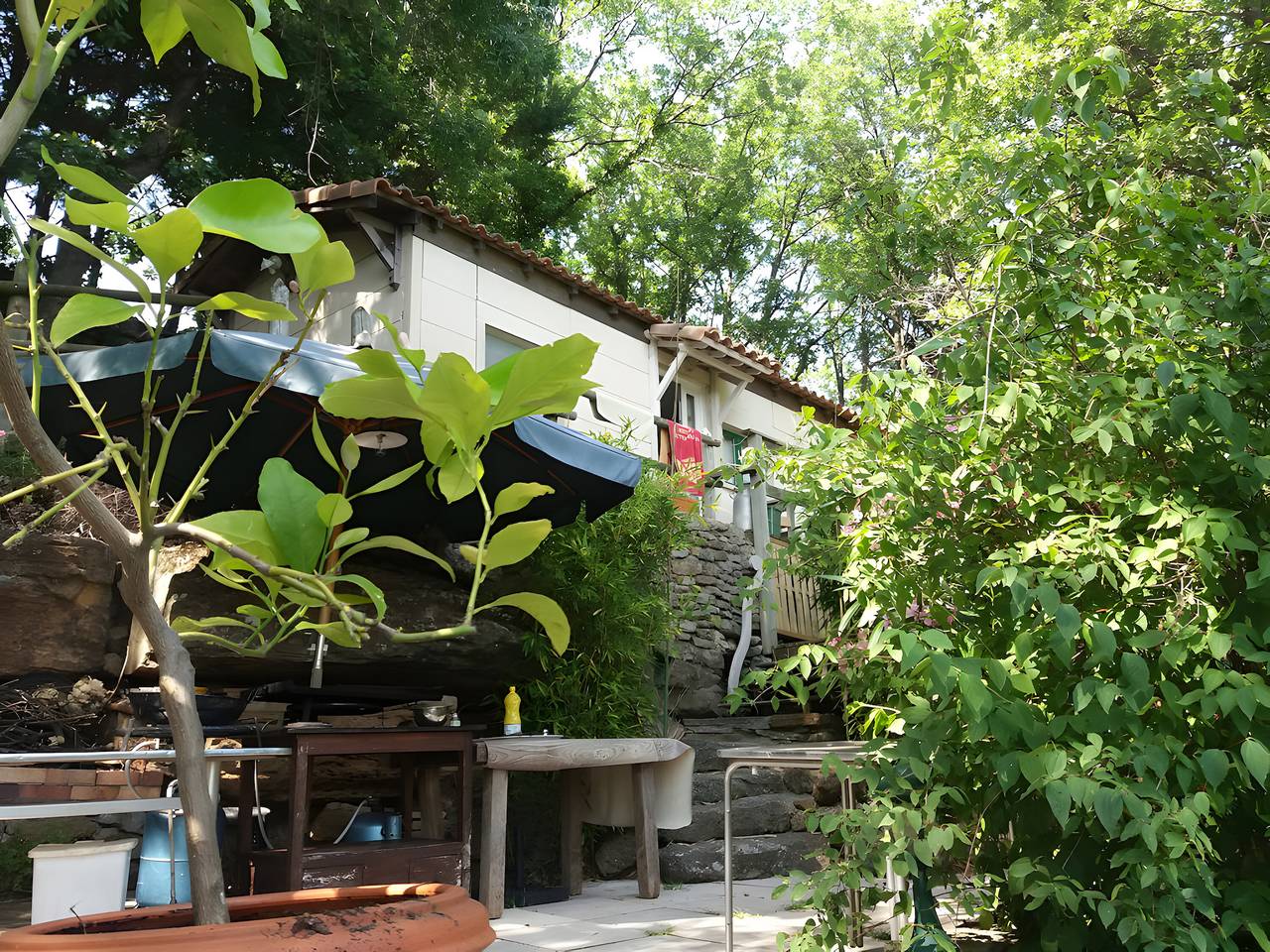 Gite du haut - en La Rouquette, pequeño y encantador caserío in Saint-Privat, Región de Lodève