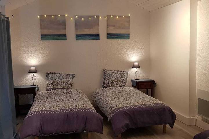 Location de vacances pour 6 personnes, avec balcon ainsi que jardin et piscine, animaux acceptés à Genouillé - 3