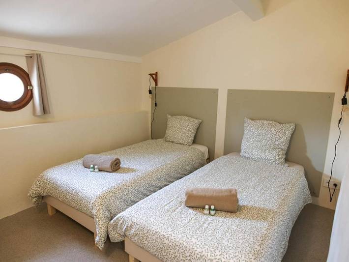 Location de vacances pour 4 personnes, avec vue et jardin à La Crau - 4