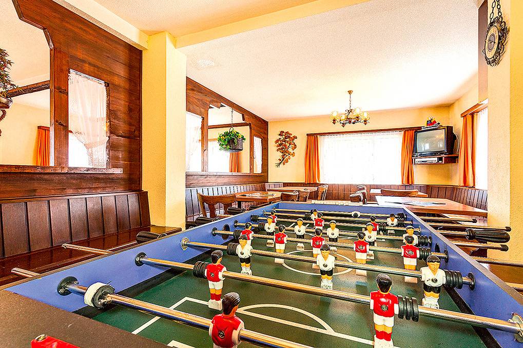 Holiday home for 29 people with view in Saas-Grund, Wallisian Alps