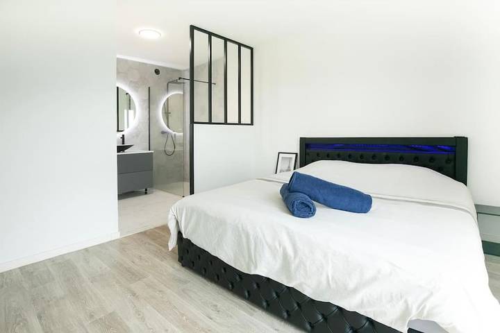 Gîte pour 4 personnes, avec balcon à La Chapelle-sur-Erdre - 2