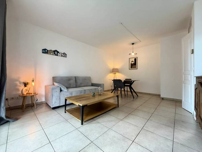 Gîte pour 2 personnes, avec terrasse dans Gare Du Bosquet