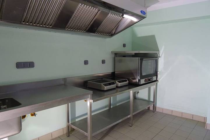 Location de vacances pour 23 personnes à La Rochegiron - 2