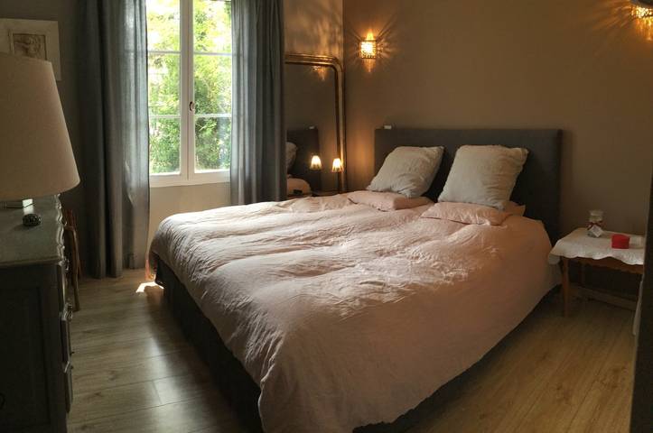 Location de vacances pour 8 personnes, avec terrasse et jardin, animaux acceptés à Mouriès - 4