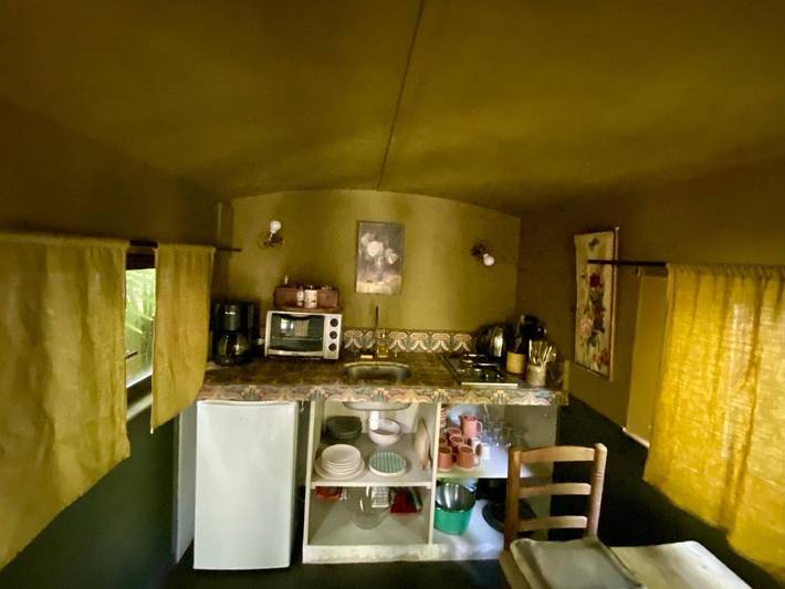 Chambre d’hôte pour 2 personnes, avec jardin ainsi que vue et piscine en Ardèche - 2