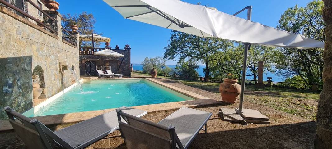 Appartamento per 6 persone, con giardino e vista lago nonché terrazza a Bolsena