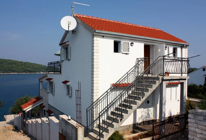 Ganze Wohnung, Studio Appartement am Strand Necujam, Solta As-5182-a in Necujam, Solta