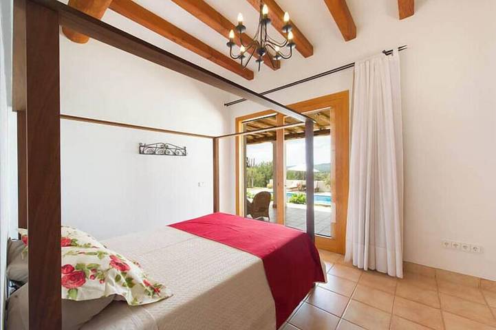 Ferienhaus für 10 Personen, mit Balkon und Garten in St Llorenc de Balafia - 3