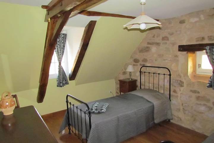 Location de vacances pour 6 personnes, avec terrasse et jardin à Badefols-d'Ans - 4