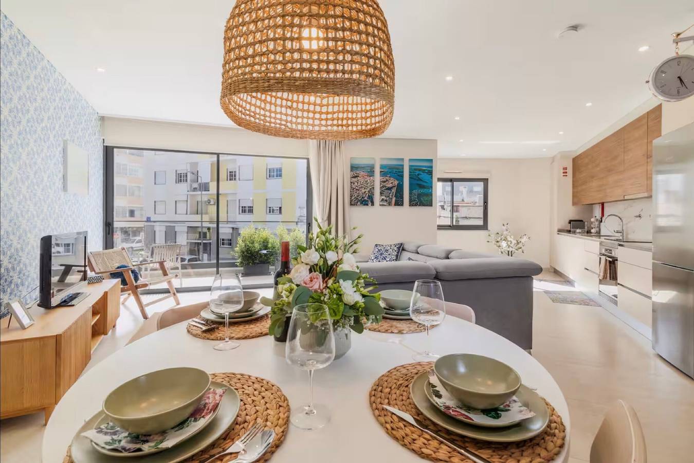 Modernes Apartment im Zentrum von Faro mit Parkplatz, Balkon und Fahrrädern in Faro, Parque Natural da Ria Formosa