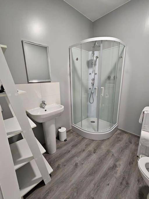 Appartement entier, One-Bedroom Apartment in Saint-Vallier (Saône-et-Loire), Région de Chalon-sur-Saône