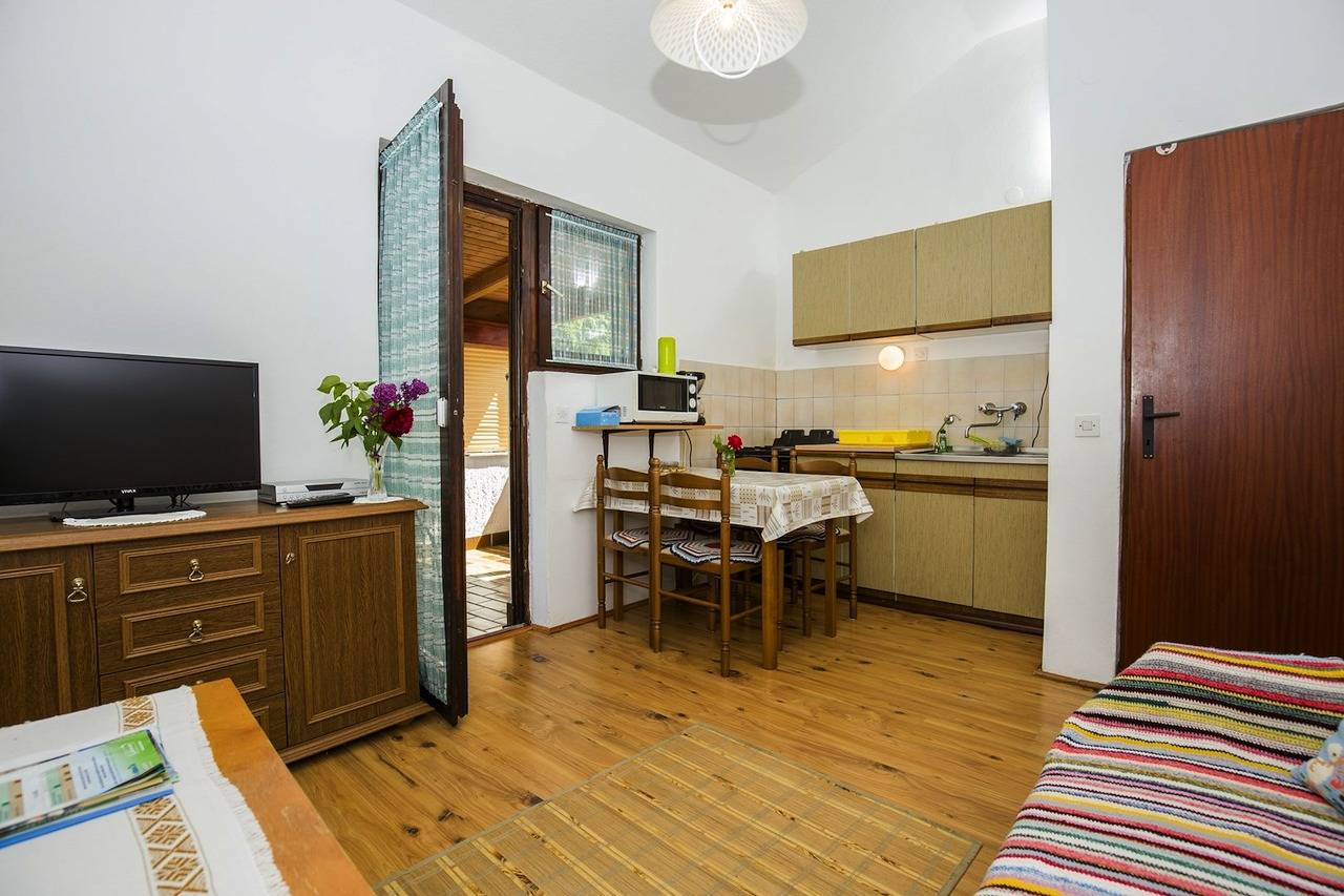 Ganze Wohnung, Ferienwohnung Vili in Pinezici, Krk