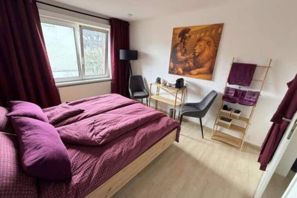 Centurio 5 :Doppelzimmer mit Balkon in Augst, Region Basel RDK