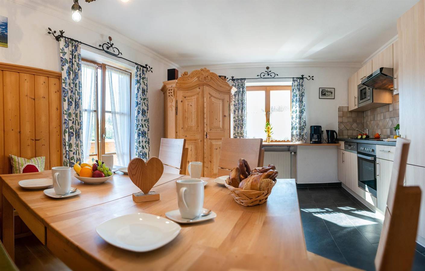 Ganze Ferienwohnung, "Nr. 1" Fewo Soiern, 2 Schlafr, Dusche und Bad, Wc in Wallgau, Walchensee
