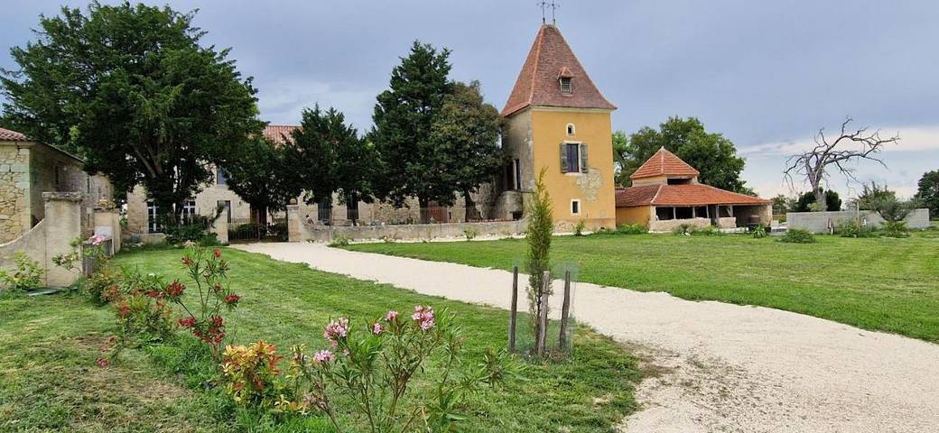Maison d’hôte pour 2 personnes, avec vue et piscine ainsi que jardin et terrasse à Condom - 3