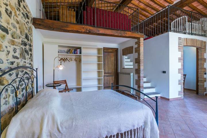 Pino di Sopra in Castelnuovo di Val di Cecina, Riserva Naturale di Monterufoli