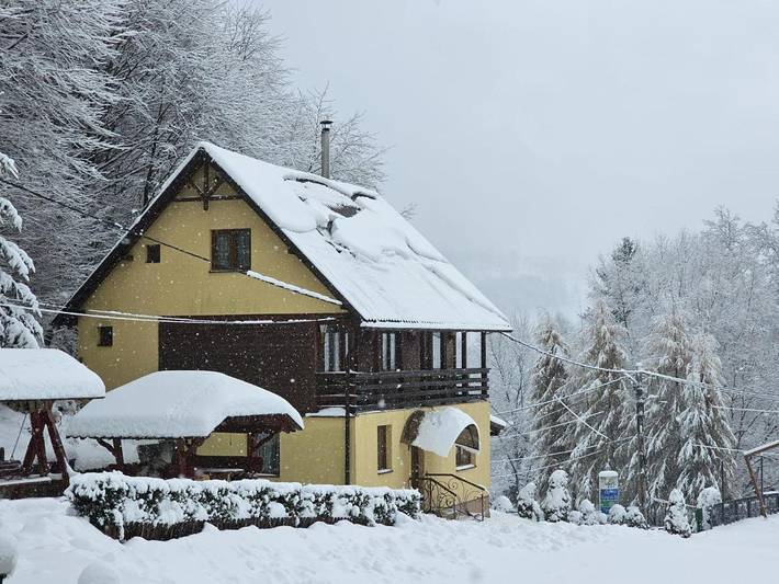 Maison d’hôte pour 2 personnes, avec piscine et vue ainsi que jardin et bassin pour enfant