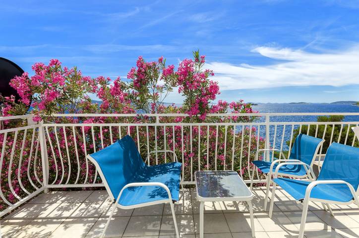 Ferienwohnung für 4 Personen in Tribunj