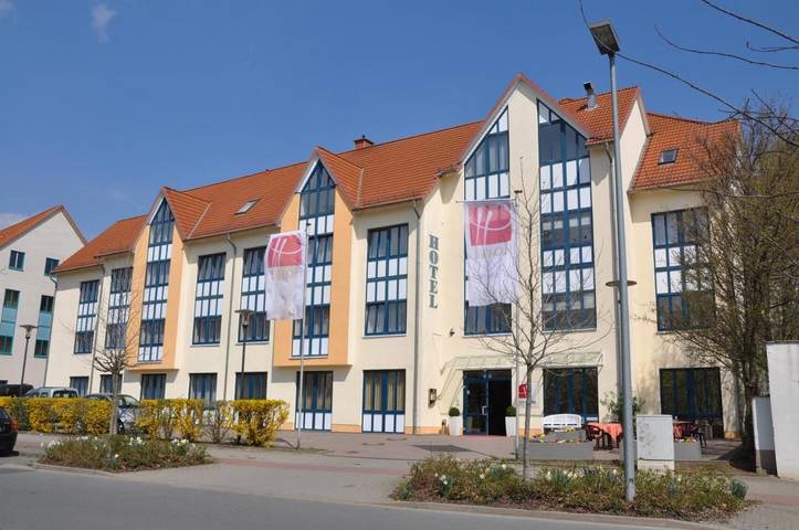 Hotel, mit Terrasse in Aschersleben