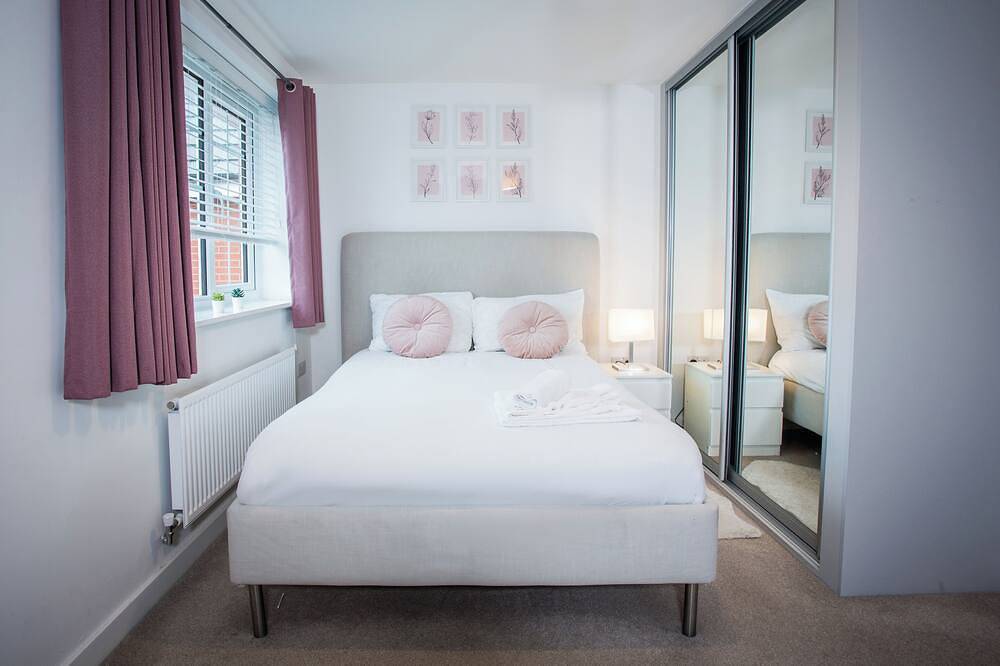 Bright 3-Bed 2.5-Bath Bolton Home in Westhoughton, Bolton