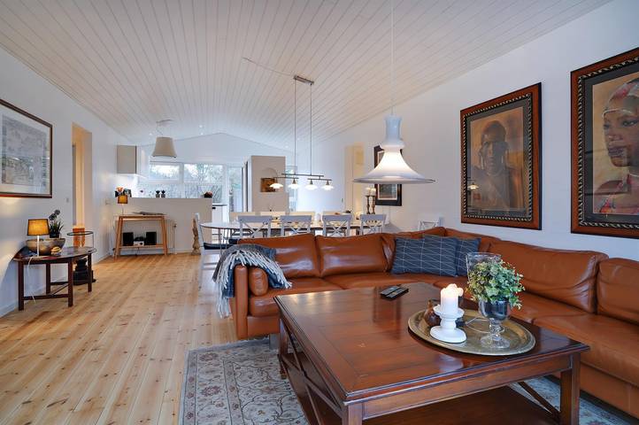 Ferienhaus für 10 Personen, mit Terrasse und Whirlpool sowie Sauna in Blokhus - 4